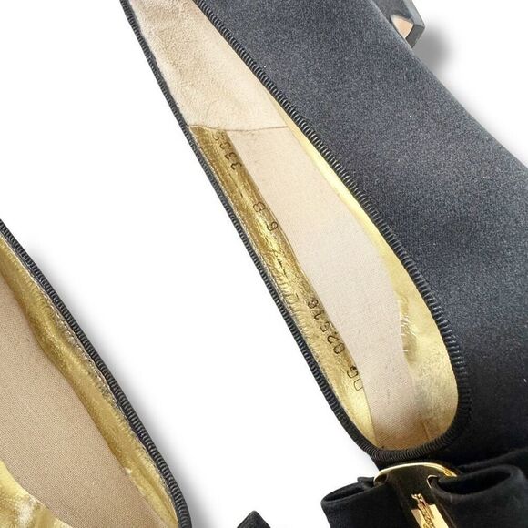 Salvatore Ferragamo Vara Bow Gold Logo Black Satin Pumps Italy Vintage Women’s 6 - Picture 7 of 12